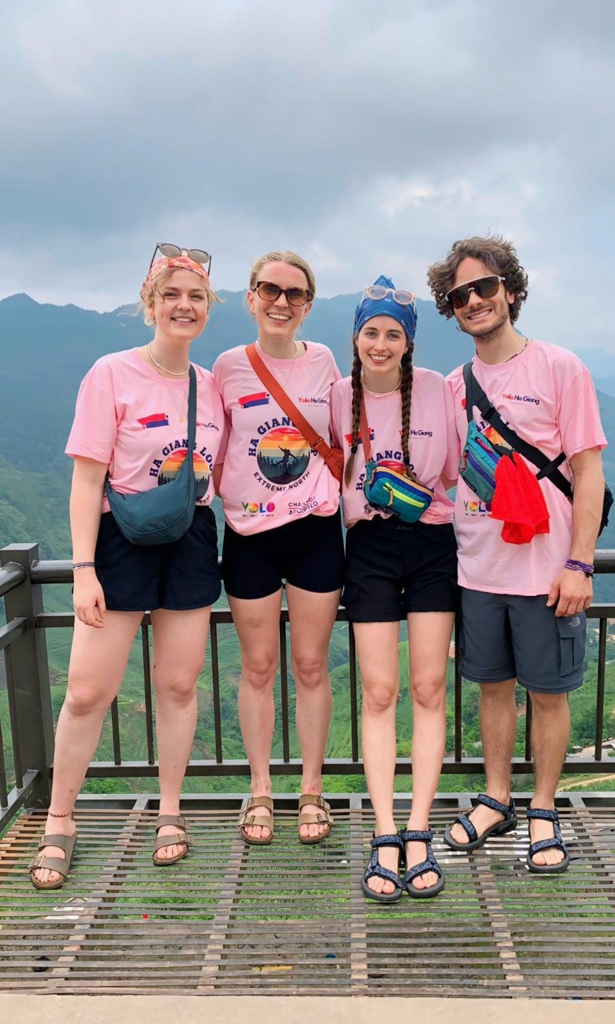 Yolo Ha Giang Adventures, Motorbike And Loop Tours Hotel Exterior foto